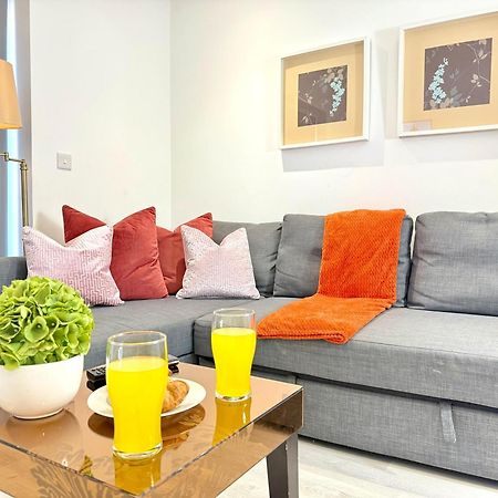 Hazel 1-Bedroom Cousy Flat, Parking, Wifi, Prime Location, Close To Blenheim Palace & Oxford Kidlington Dış mekan fotoğraf