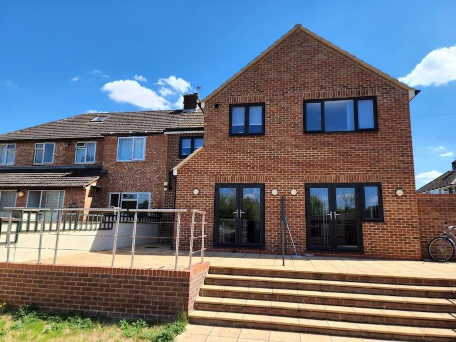 Hazel 1-Bedroom Cousy Flat, Parking, Wifi, Prime Location, Close To Blenheim Palace & Oxford Kidlington Dış mekan fotoğraf
