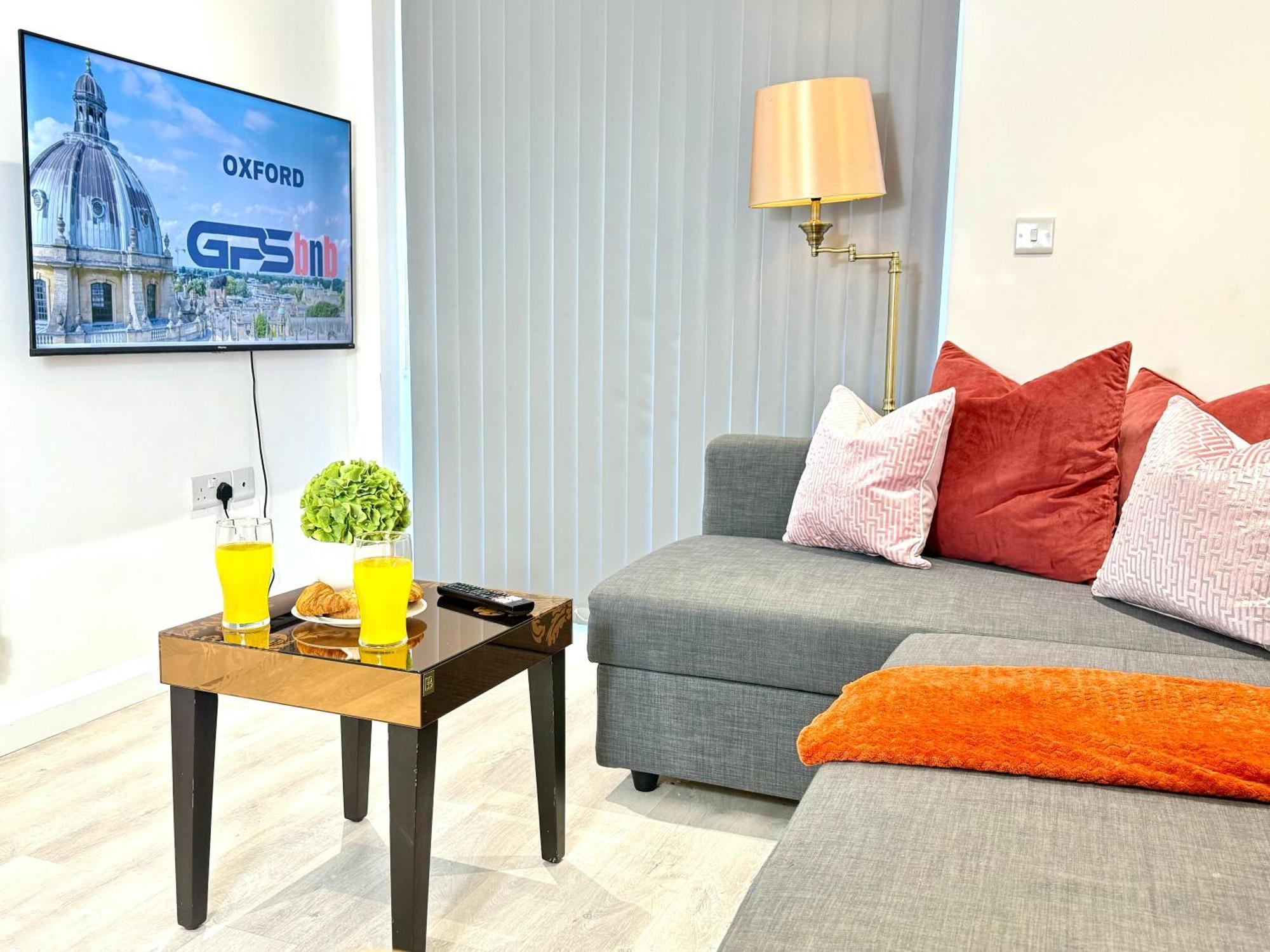 Hazel 1-Bedroom Cousy Flat, Parking, Wifi, Prime Location, Close To Blenheim Palace & Oxford Kidlington Dış mekan fotoğraf