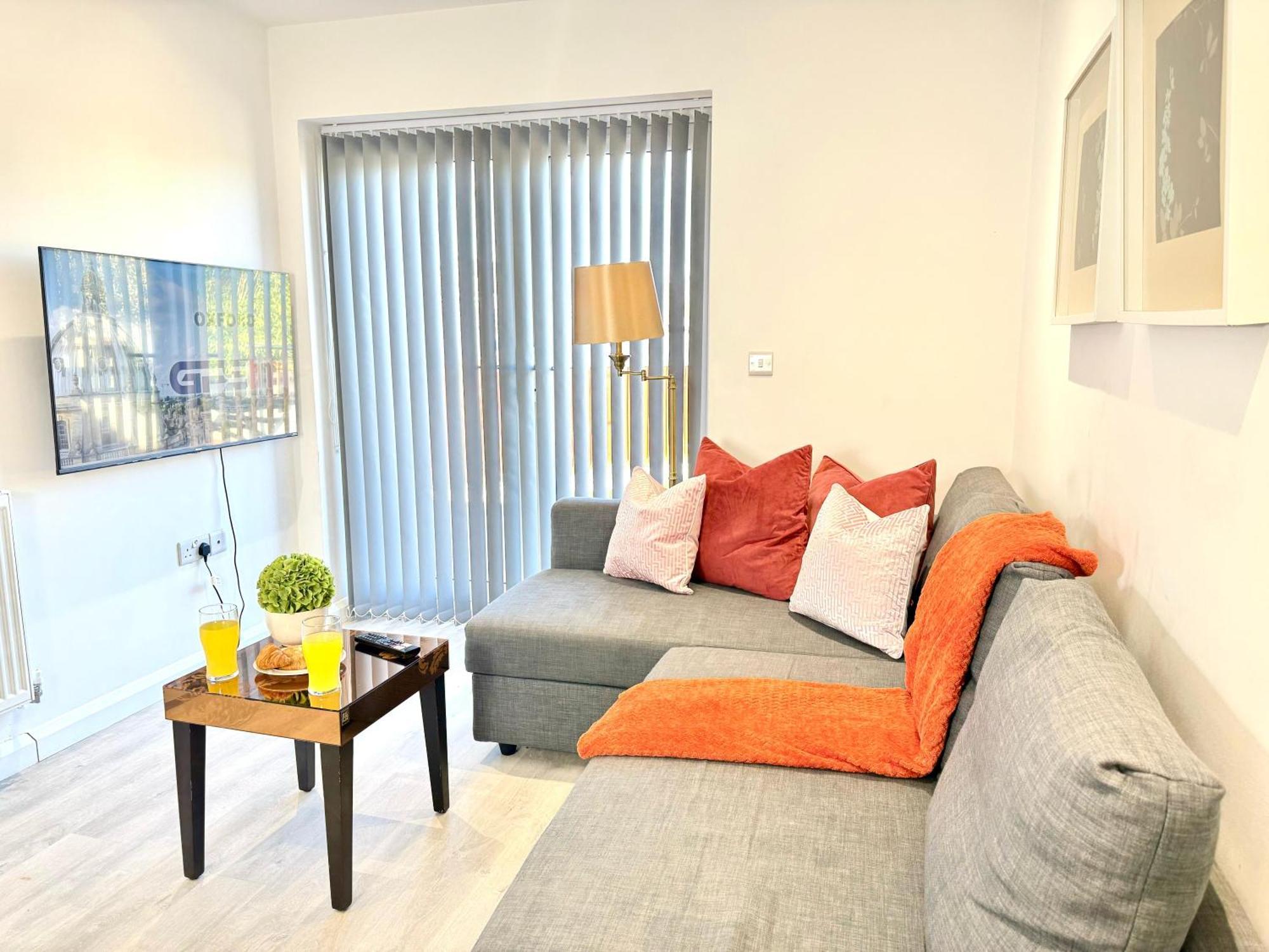 Hazel 1-Bedroom Cousy Flat, Parking, Wifi, Prime Location, Close To Blenheim Palace & Oxford Kidlington Dış mekan fotoğraf
