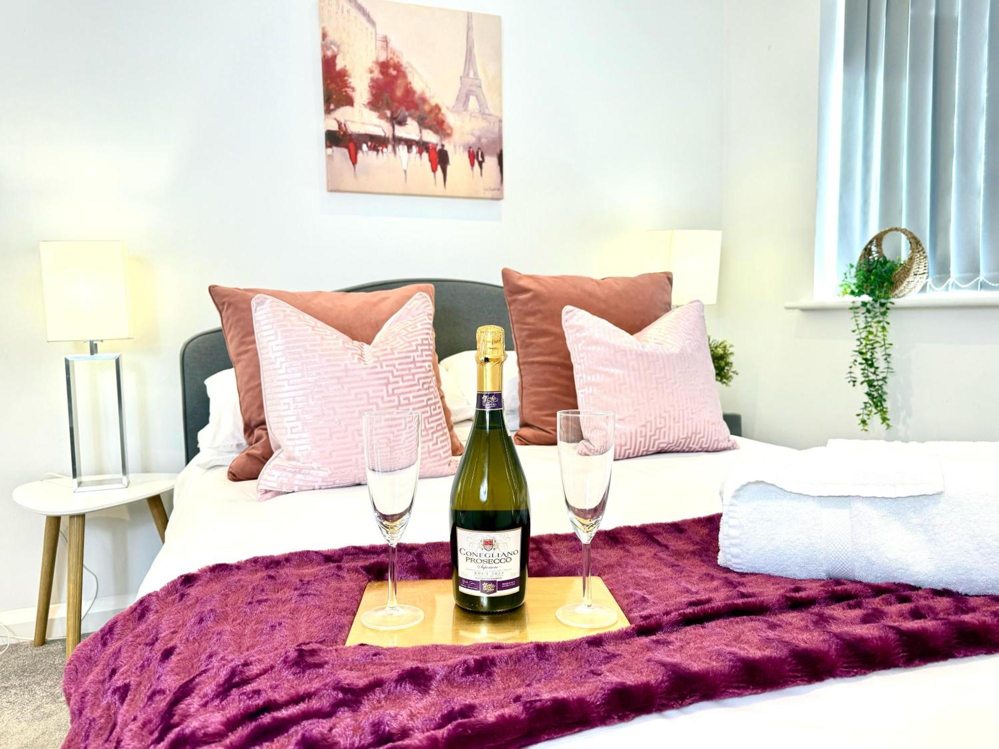 Hazel 1-Bedroom Cousy Flat, Parking, Wifi, Prime Location, Close To Blenheim Palace & Oxford Kidlington Dış mekan fotoğraf