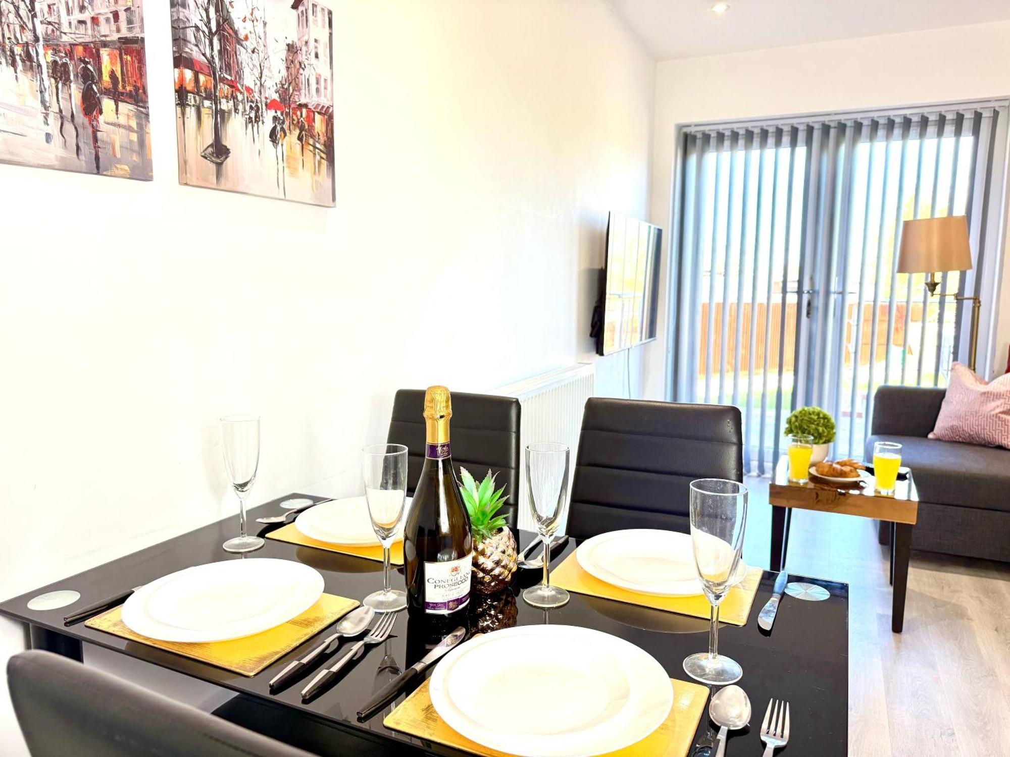 Hazel 1-Bedroom Cousy Flat, Parking, Wifi, Prime Location, Close To Blenheim Palace & Oxford Kidlington Dış mekan fotoğraf