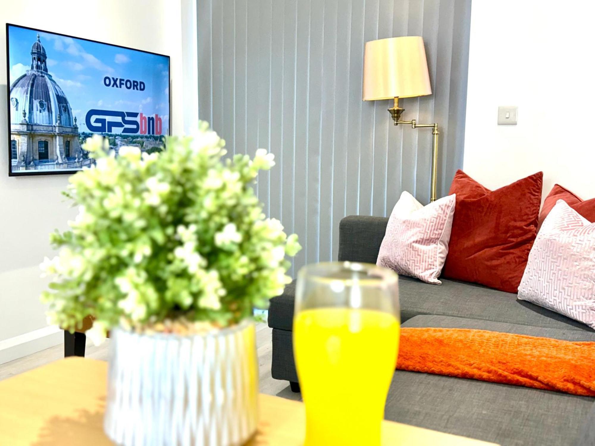Hazel 1-Bedroom Cousy Flat, Parking, Wifi, Prime Location, Close To Blenheim Palace & Oxford Kidlington Dış mekan fotoğraf