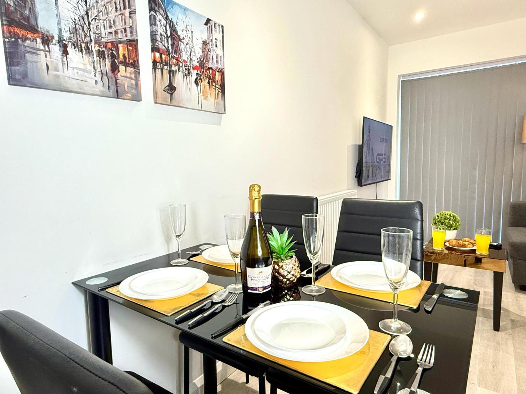 Hazel 1-Bedroom Cousy Flat, Parking, Wifi, Prime Location, Close To Blenheim Palace & Oxford Kidlington Dış mekan fotoğraf